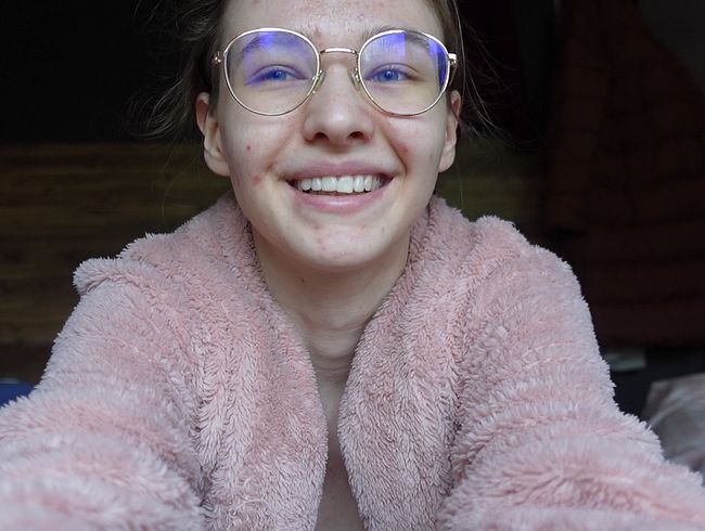 Mein Riesen Schamlippen brauchen eine Rasur!